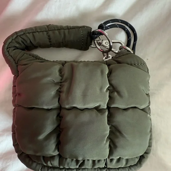 FP Movement Olive Green Quilted Pouch - Picture 2 of 4